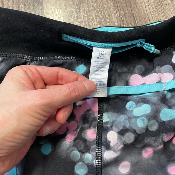 Ivivva (Lululemon) speedy shorts - Picture 7 of 8
